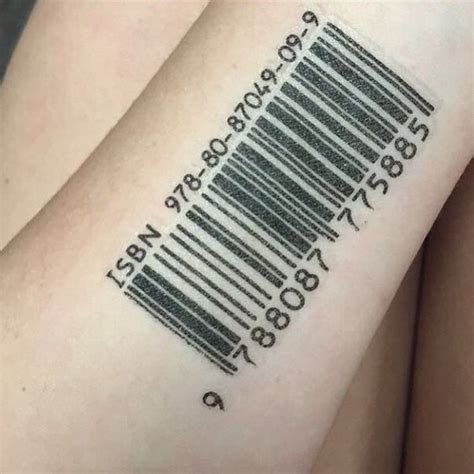 Tatuagem de código de barras